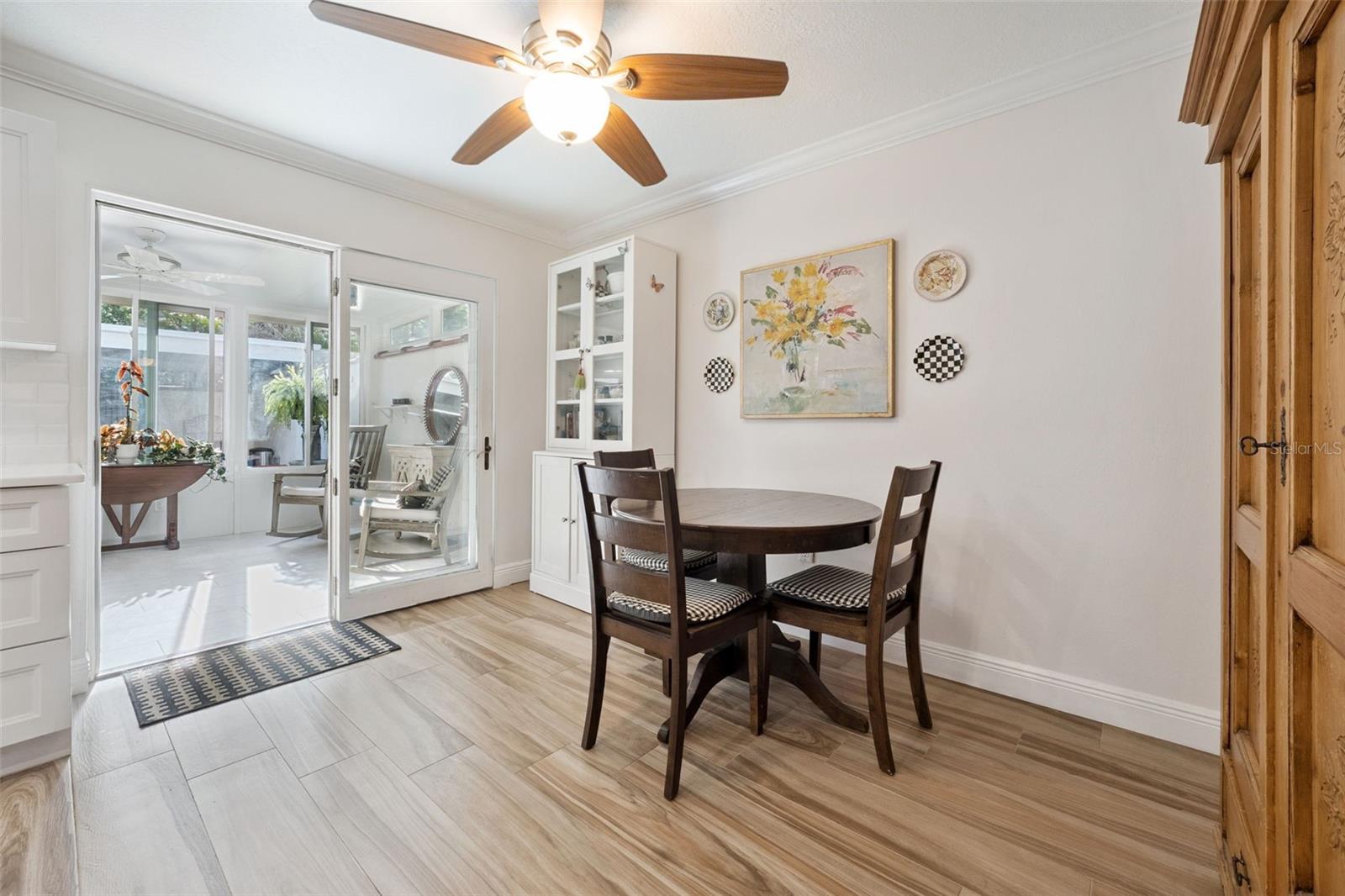 Image 7 of 38 For 3104 Harrison Avenue 33