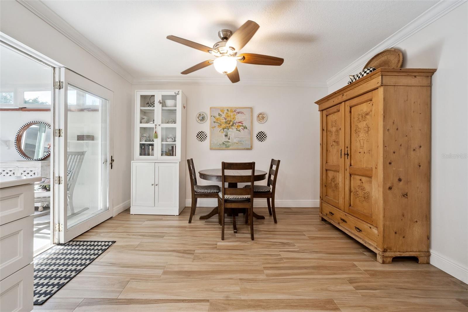 Image 8 of 38 For 3104 Harrison Avenue 33