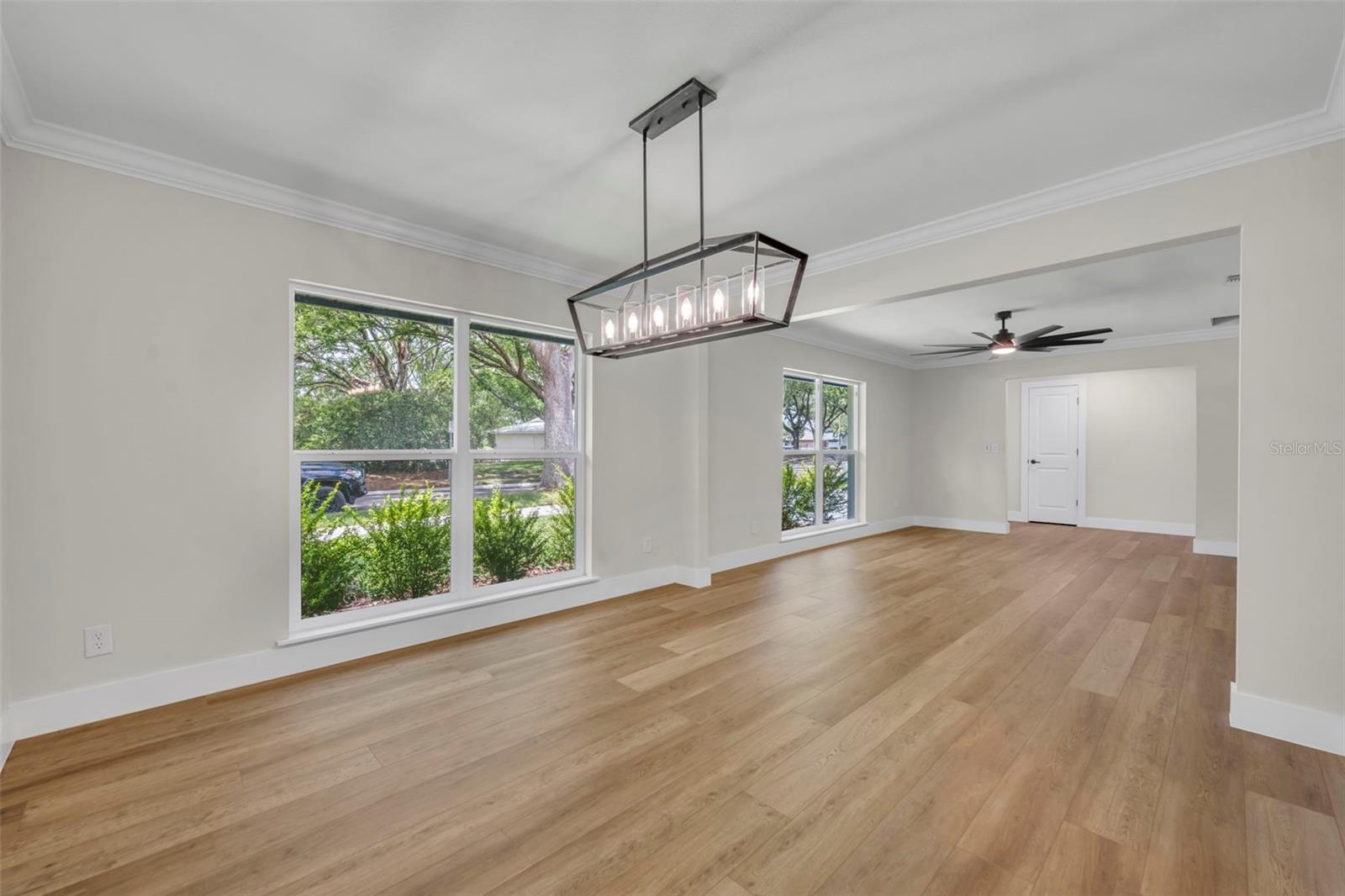 Image 10 of 44 For 1507 Golfside Drive