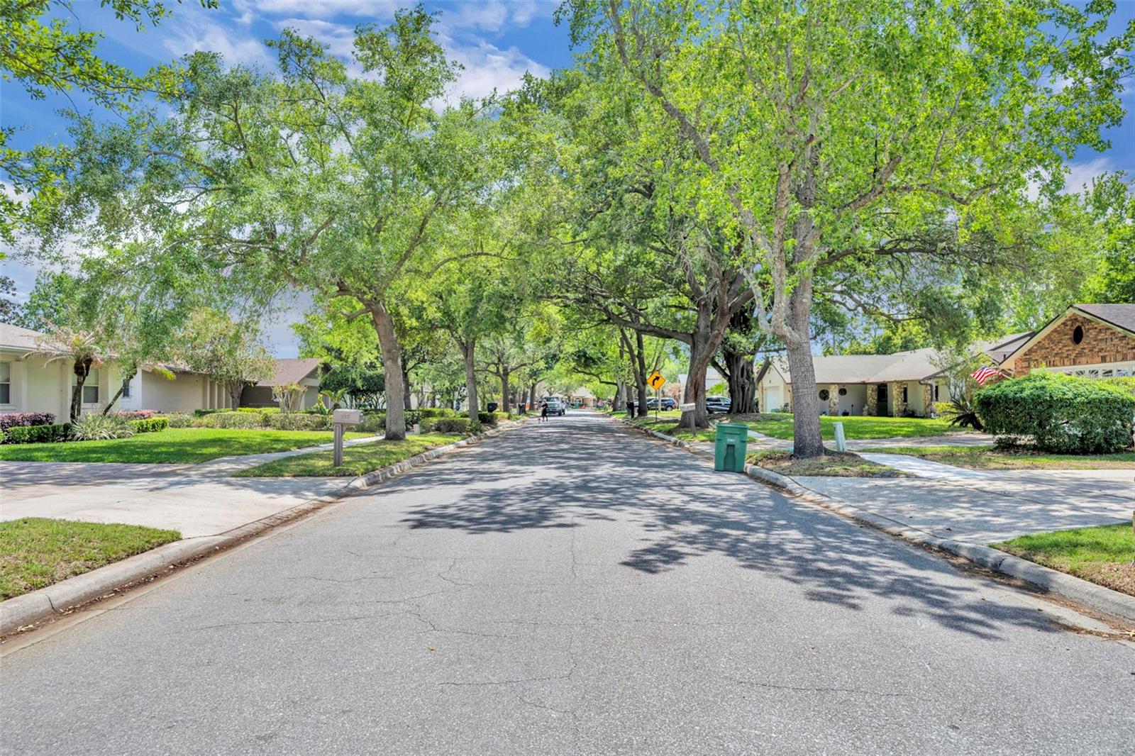 Image 38 of 44 For 1507 Golfside Drive