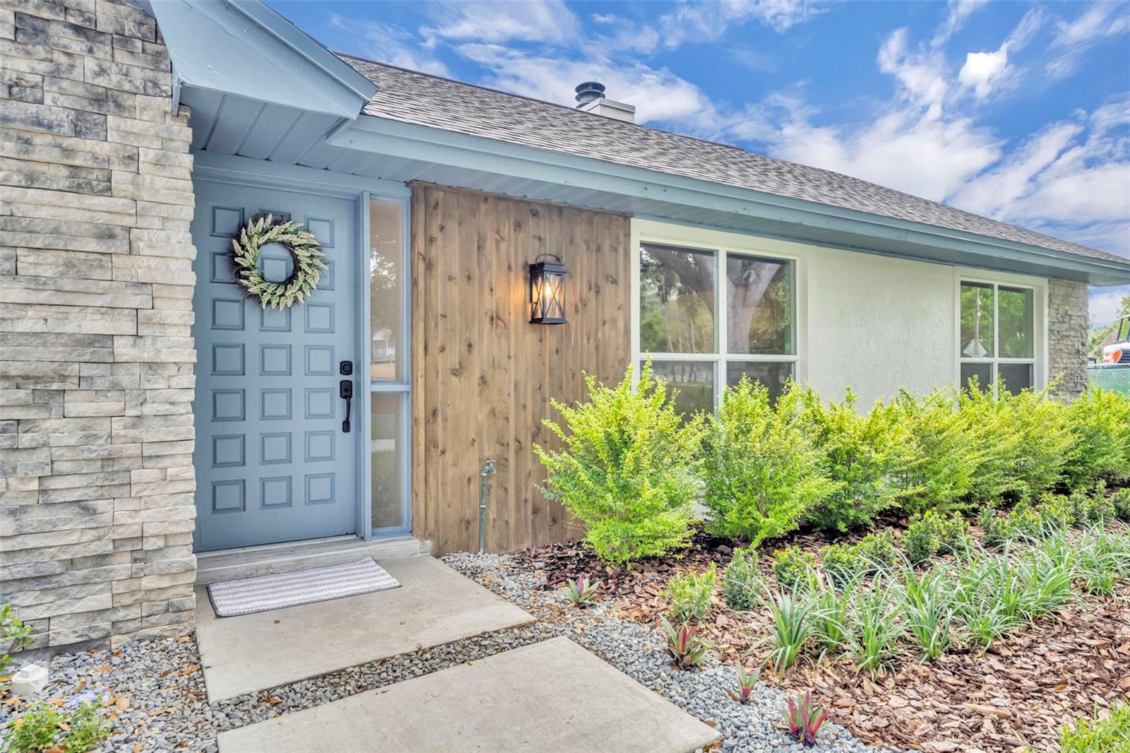 Image 4 of 44 For 1507 Golfside Drive