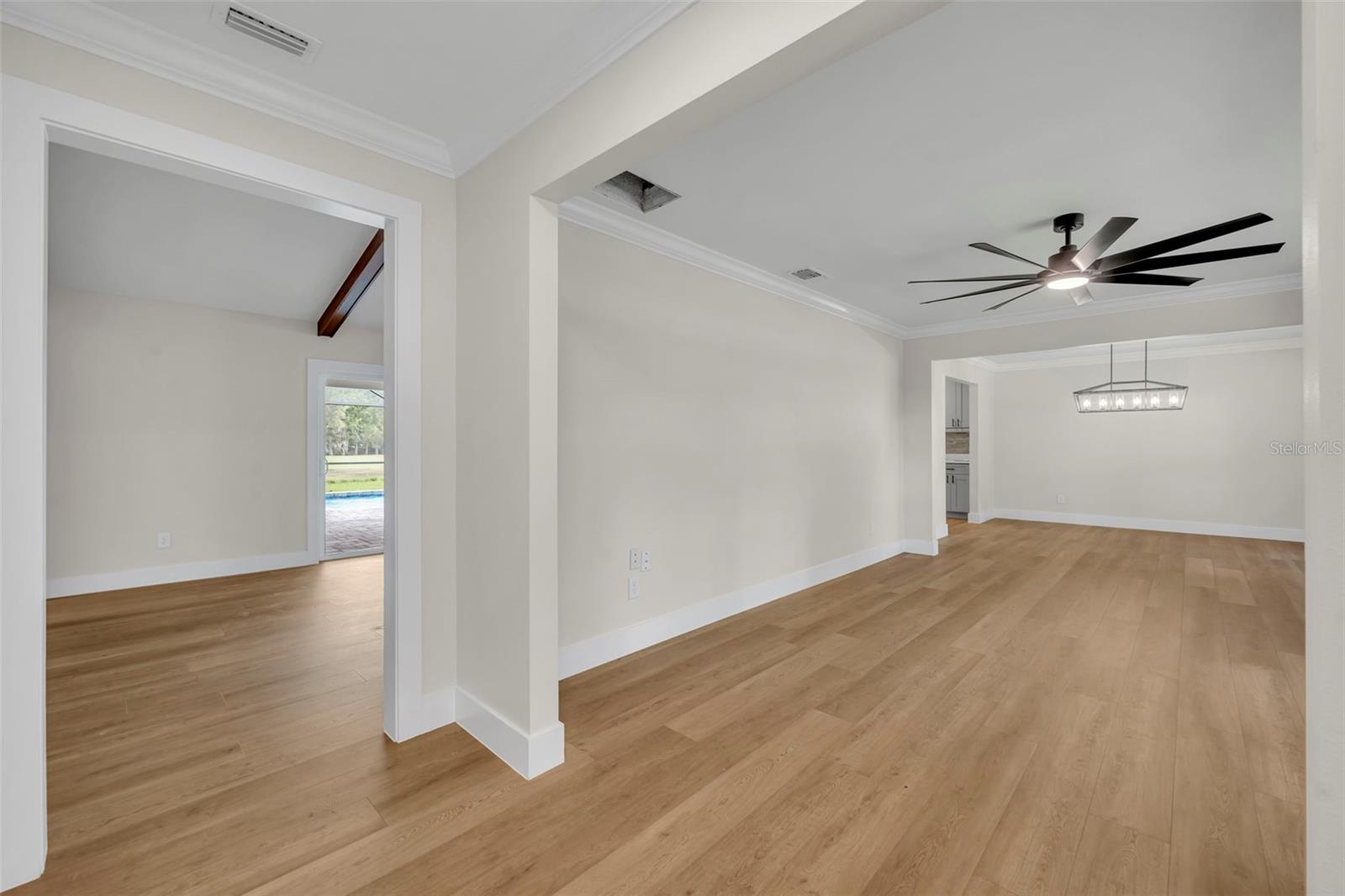 Image 6 of 44 For 1507 Golfside Drive