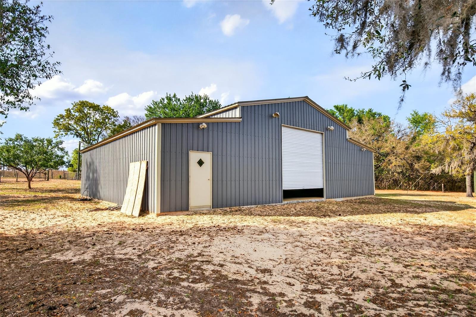 Image 32 of 40 For 16170 30th Lane