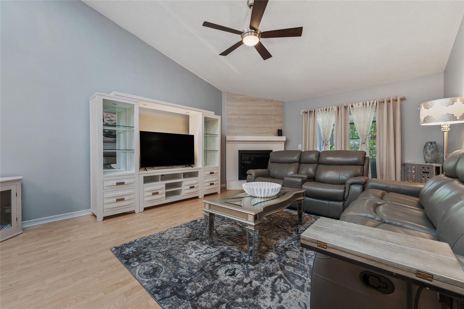 Image 10 of 29 For 5180 Lazy Oaks Drive 5180