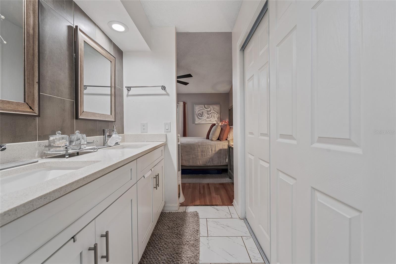 Image 18 of 29 For 5180 Lazy Oaks Drive 5180