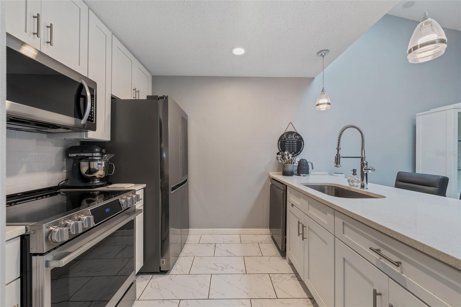 Image 7 of 29 For 5180 Lazy Oaks Drive 5180