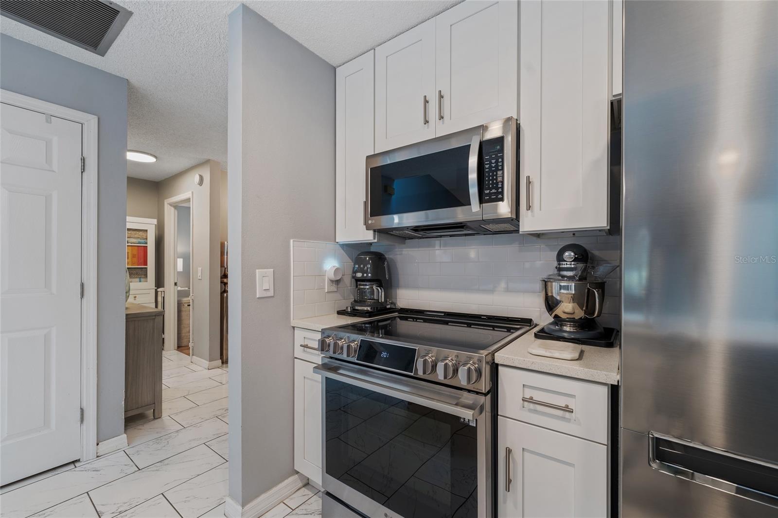 Image 8 of 29 For 5180 Lazy Oaks Drive 5180