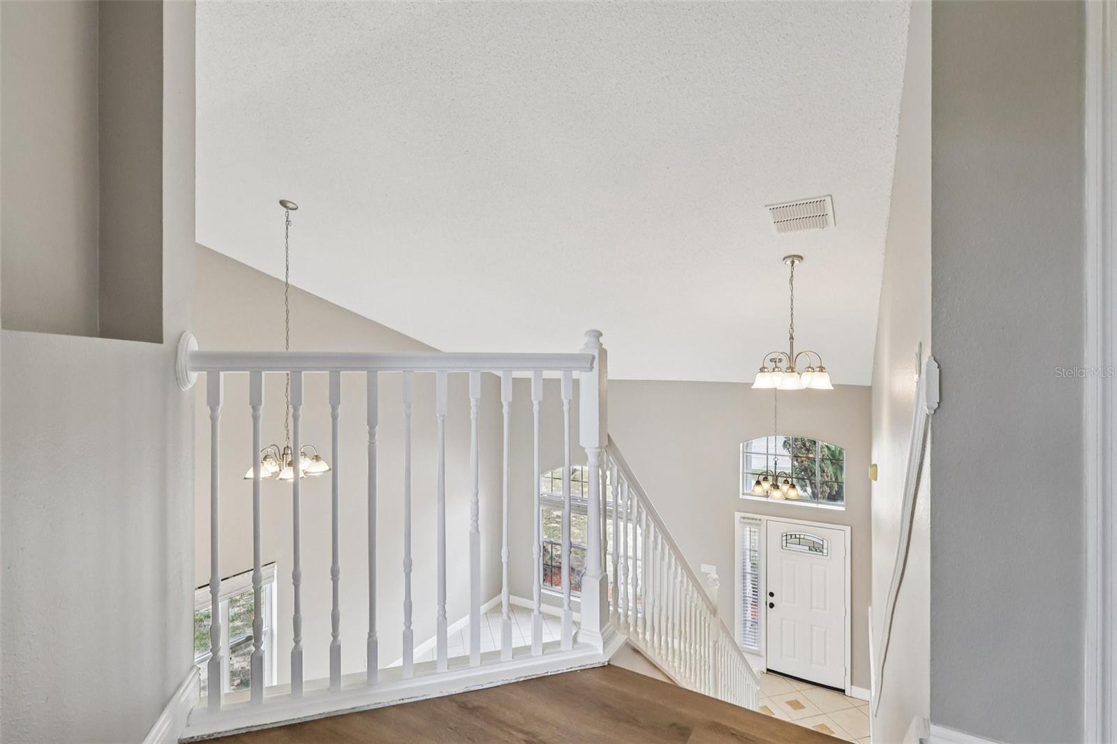 Image 19 of 36 For 7694 Country Run Parkway