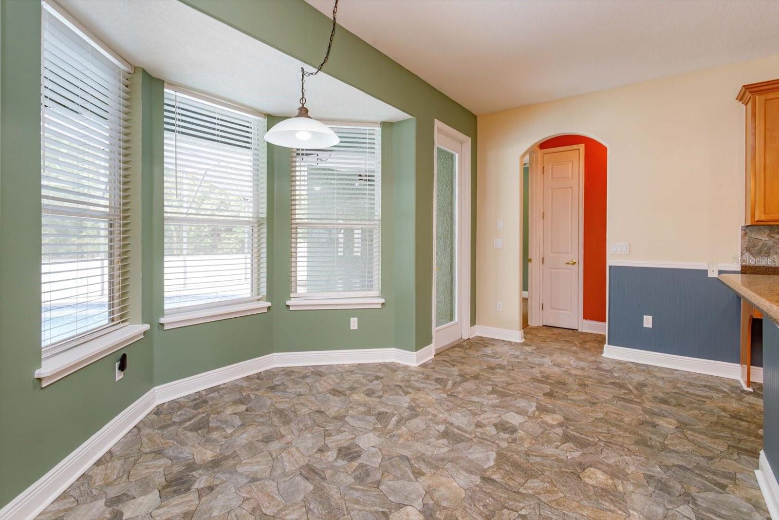 Image 22 of 43 For 2348 Northumbria Drive