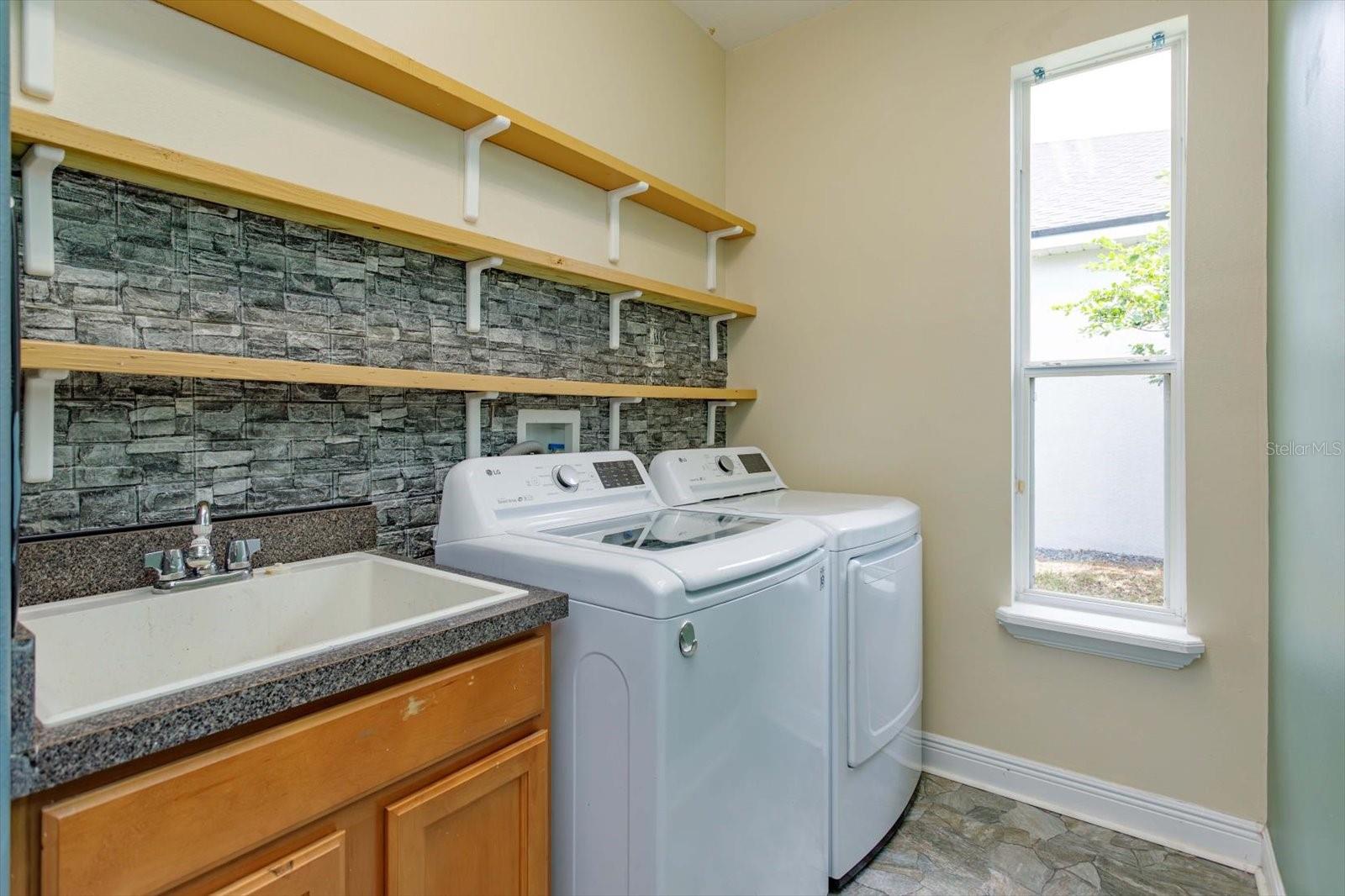 Image 31 of 43 For 2348 Northumbria Drive