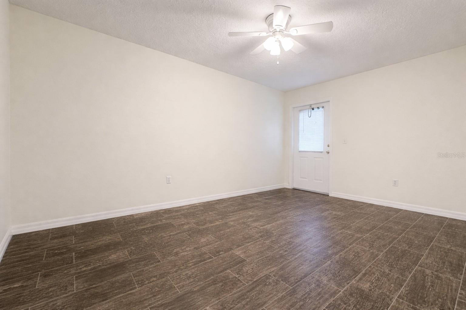 Image 11 of 12 For 9 Wheeler Place A, B