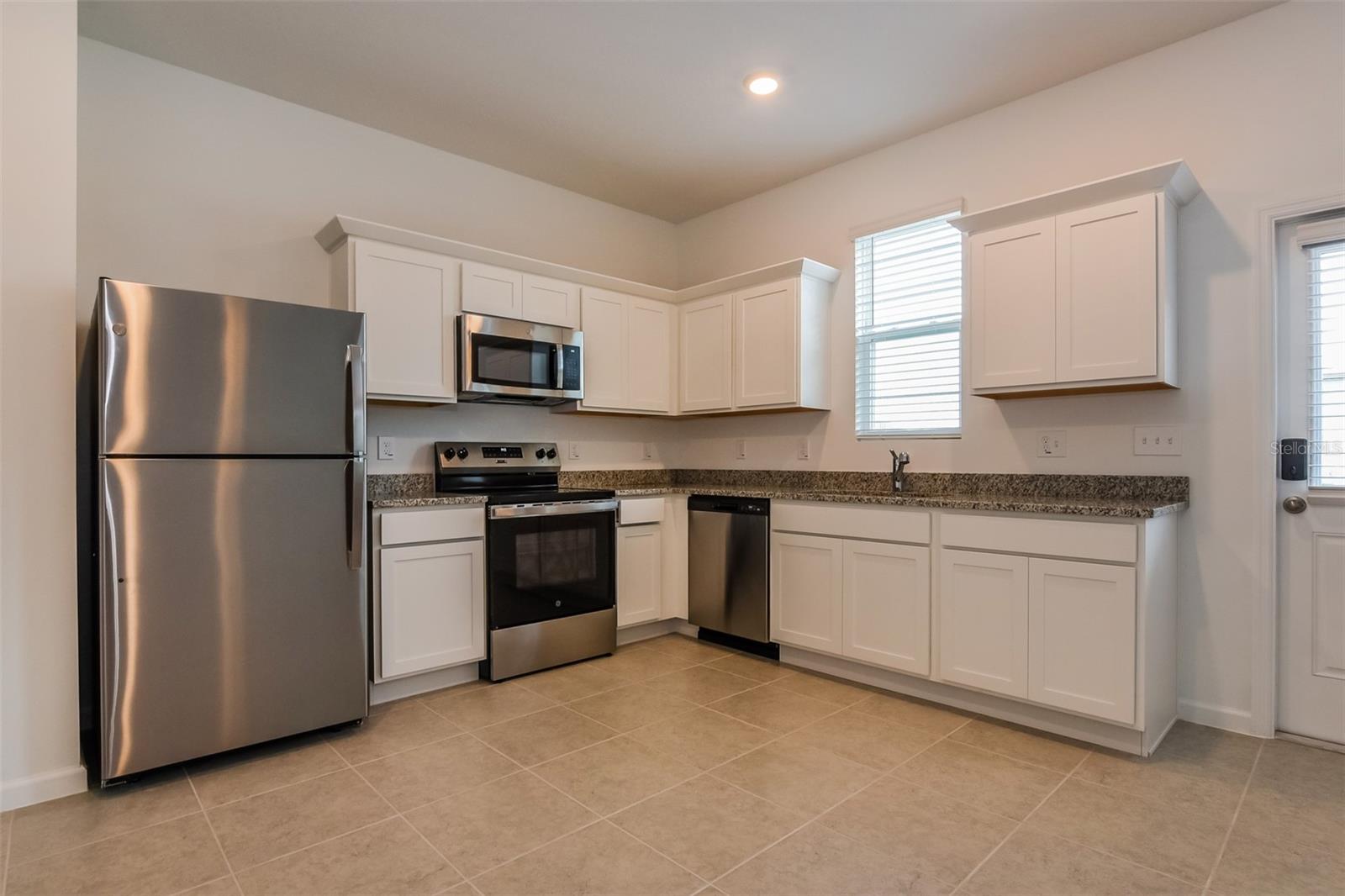 Image 7 of 15 For 2084 Hemingway Circle