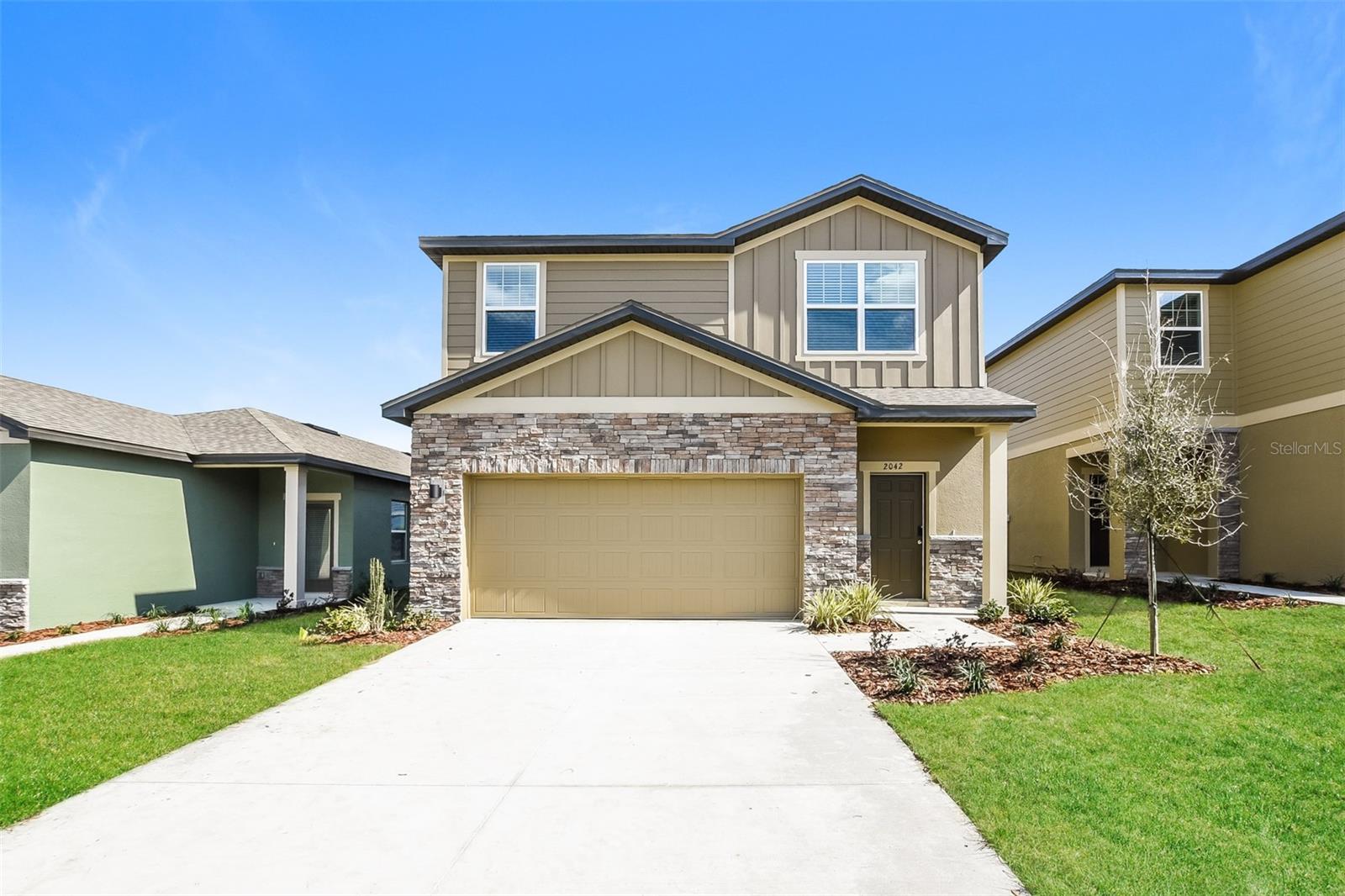 Details for 2042 Hemingway Circle, GROVELAND, FL 34736