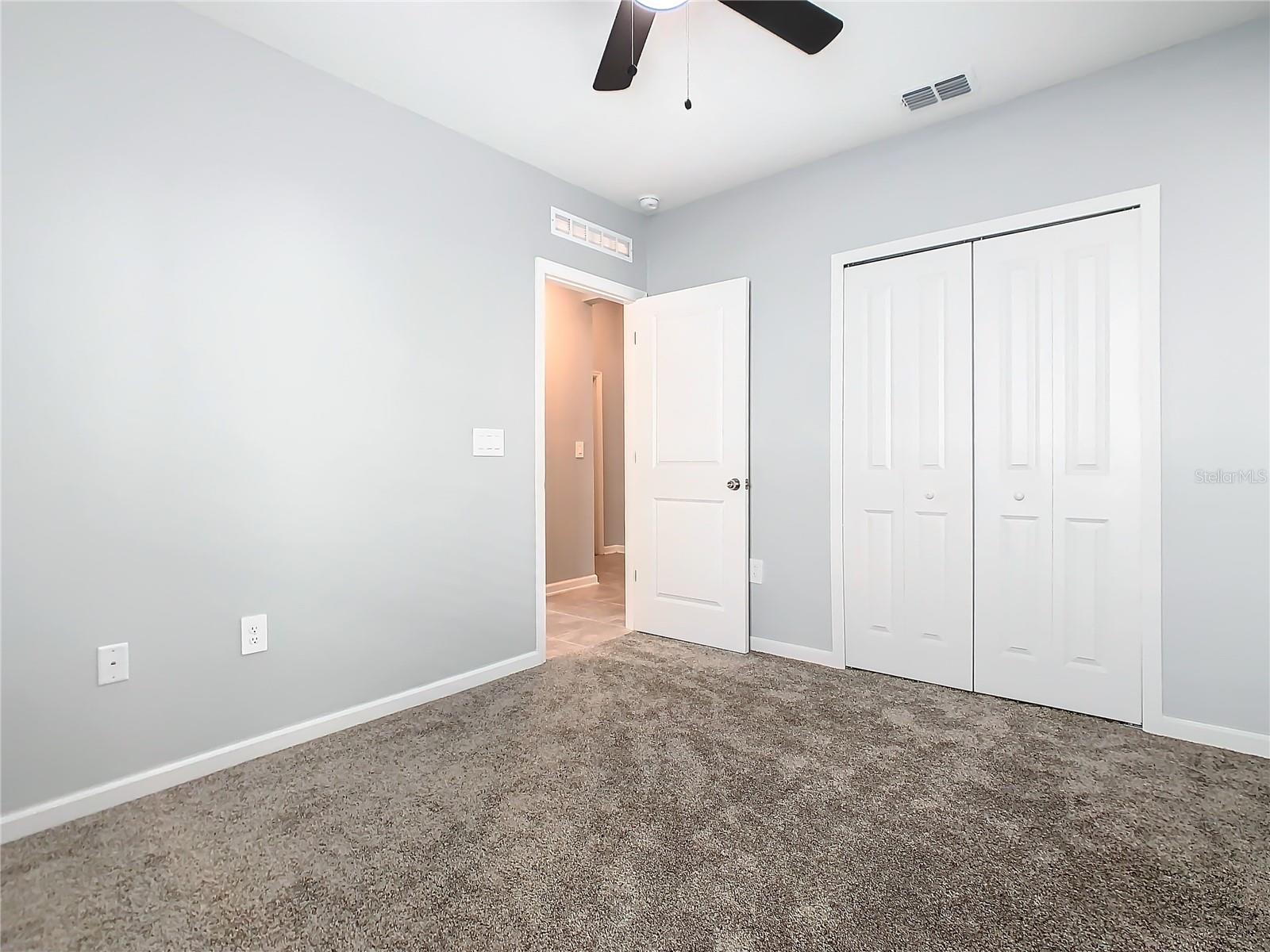 Image 13 of 35 For 1033 Holden Way