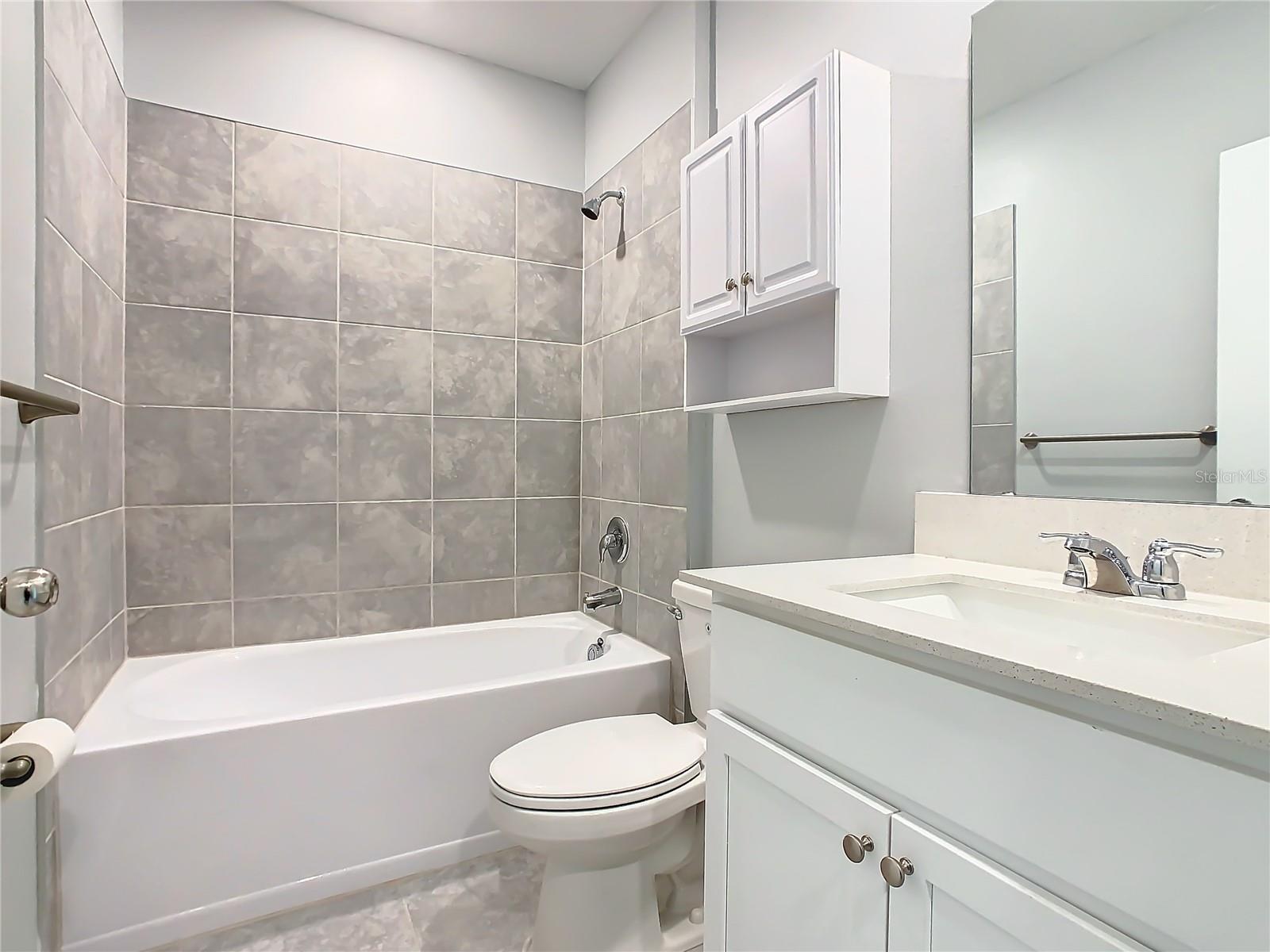 Image 15 of 35 For 1033 Holden Way