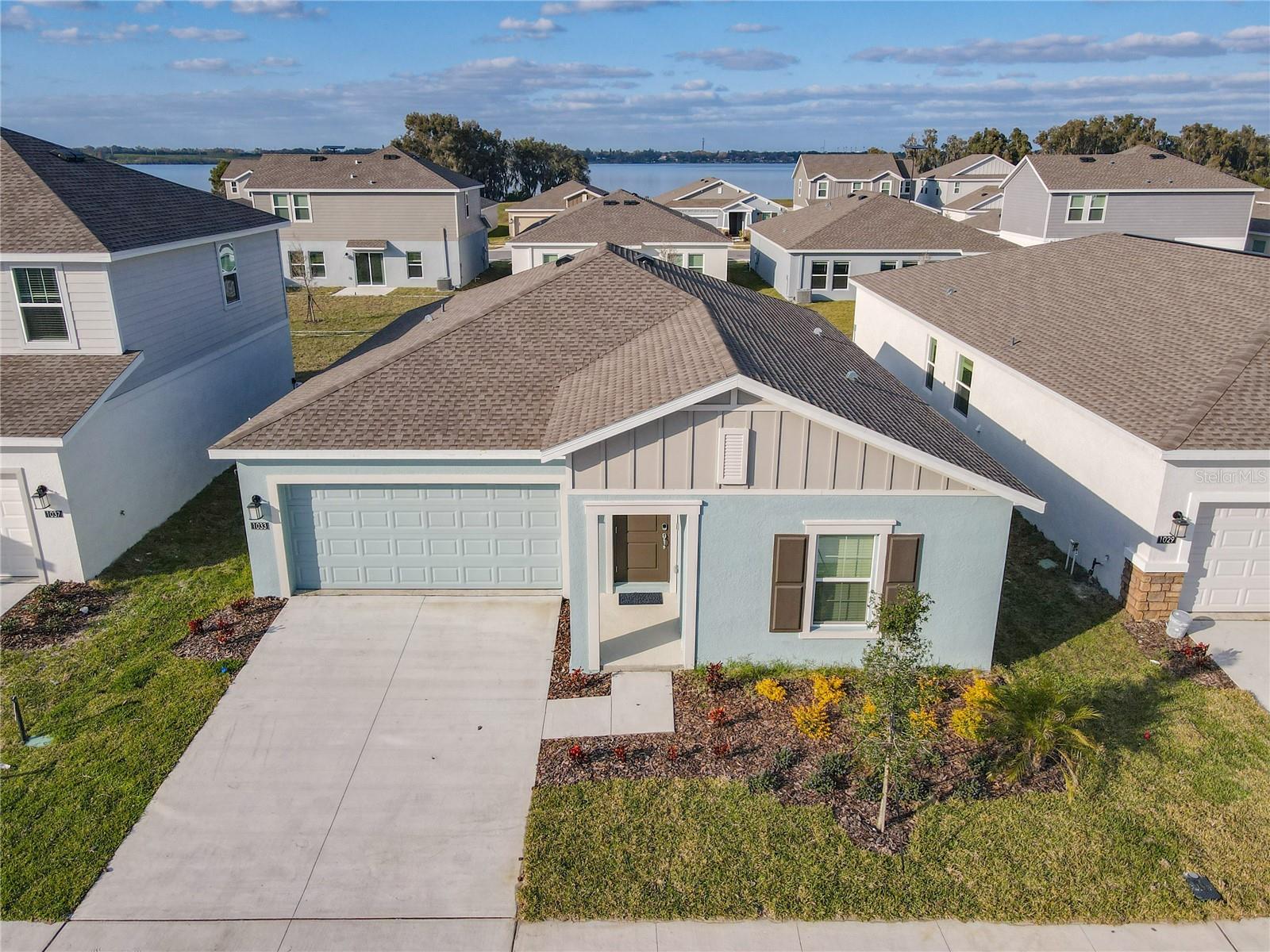 Image 2 of 35 For 1033 Holden Way