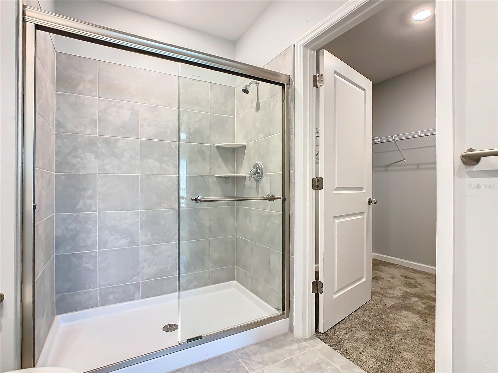 Image 23 of 35 For 1033 Holden Way