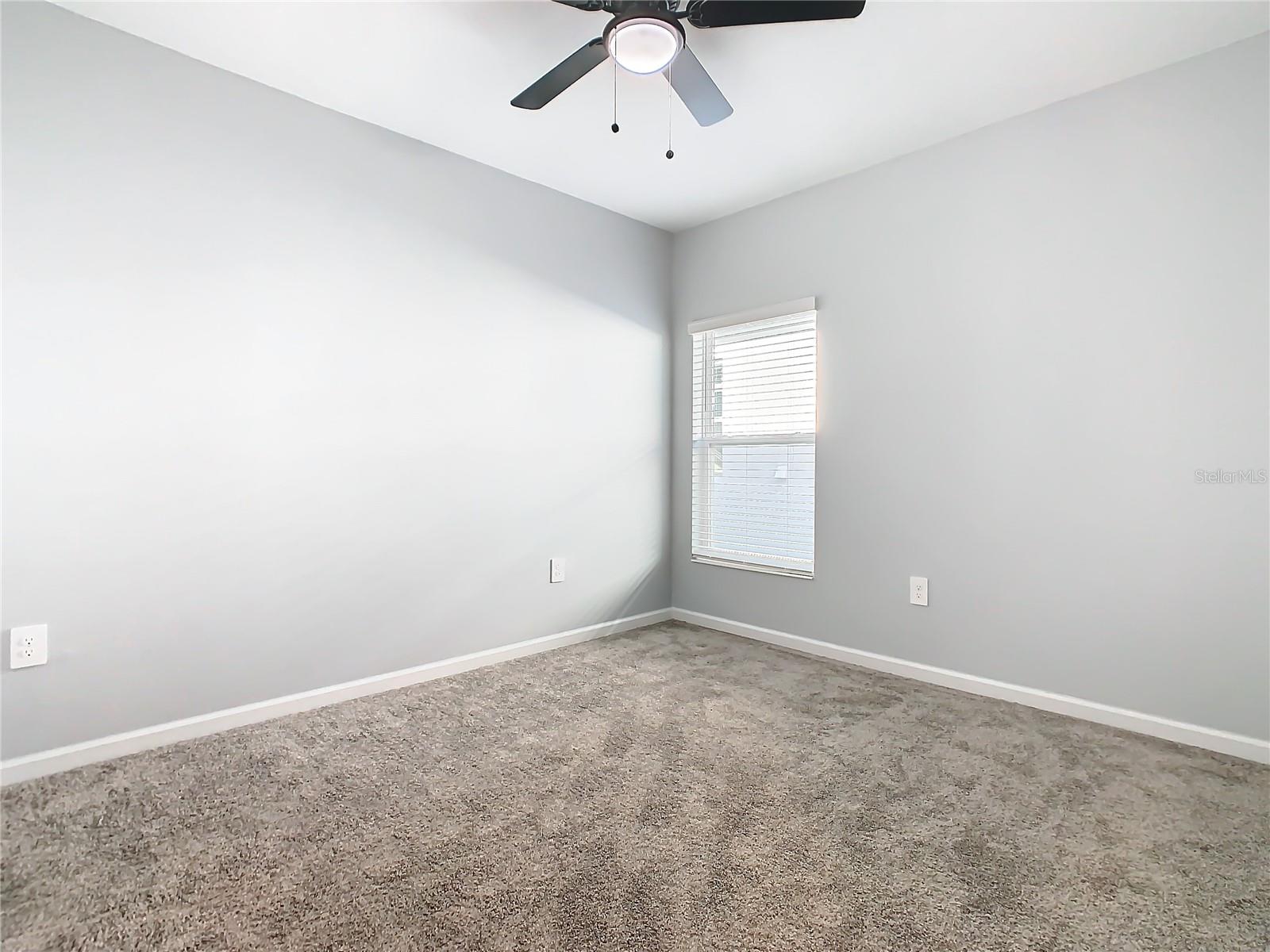 Image 26 of 35 For 1033 Holden Way