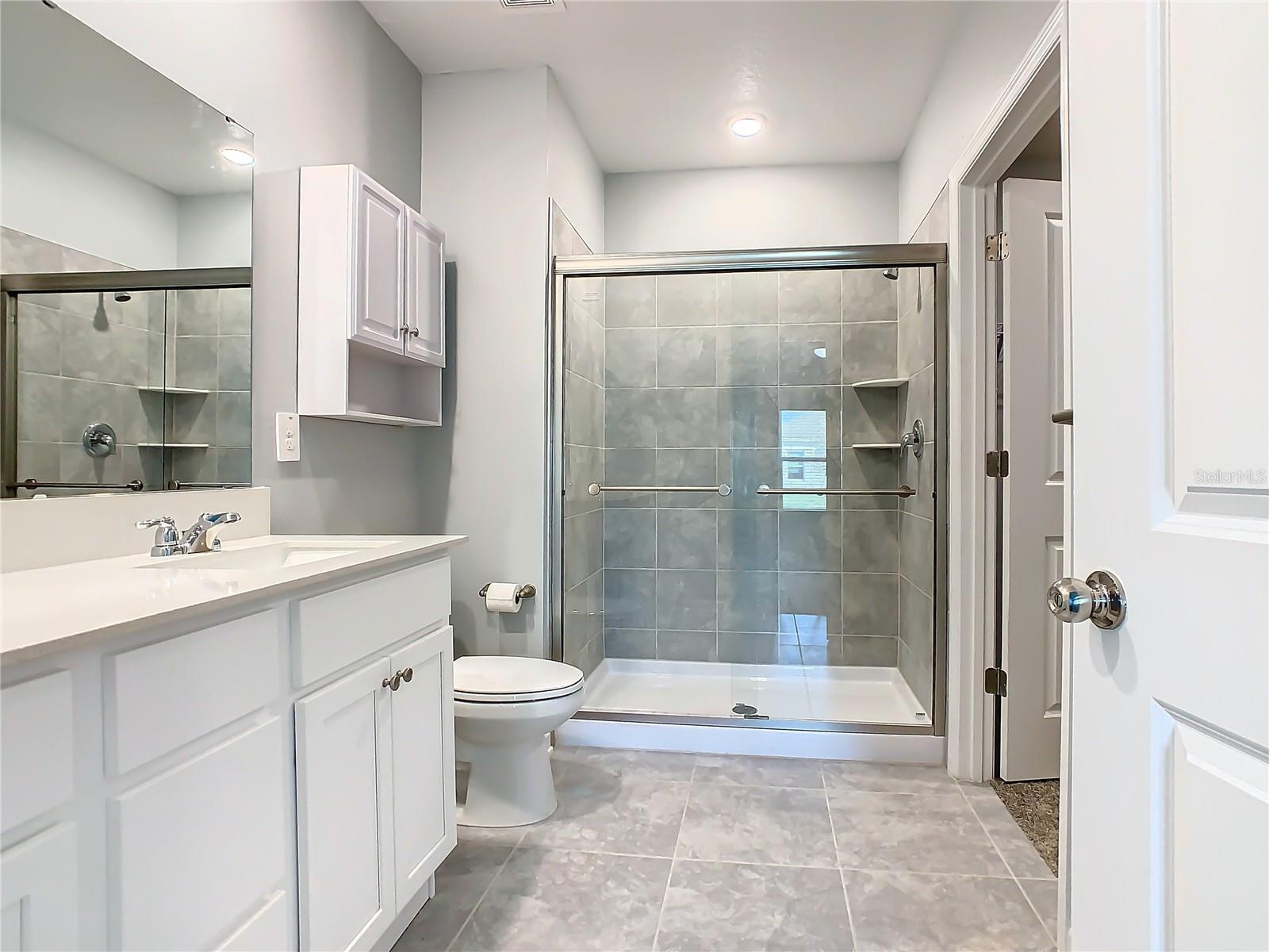 Image 27 of 35 For 1033 Holden Way