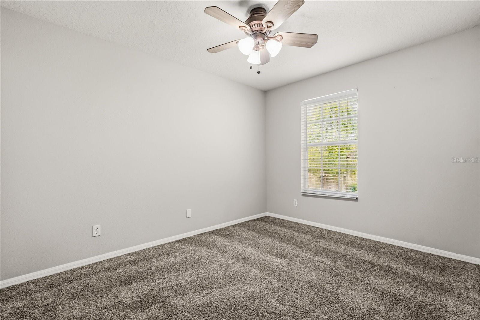 Image 15 of 32 For 13536 Tea Rose Way 119