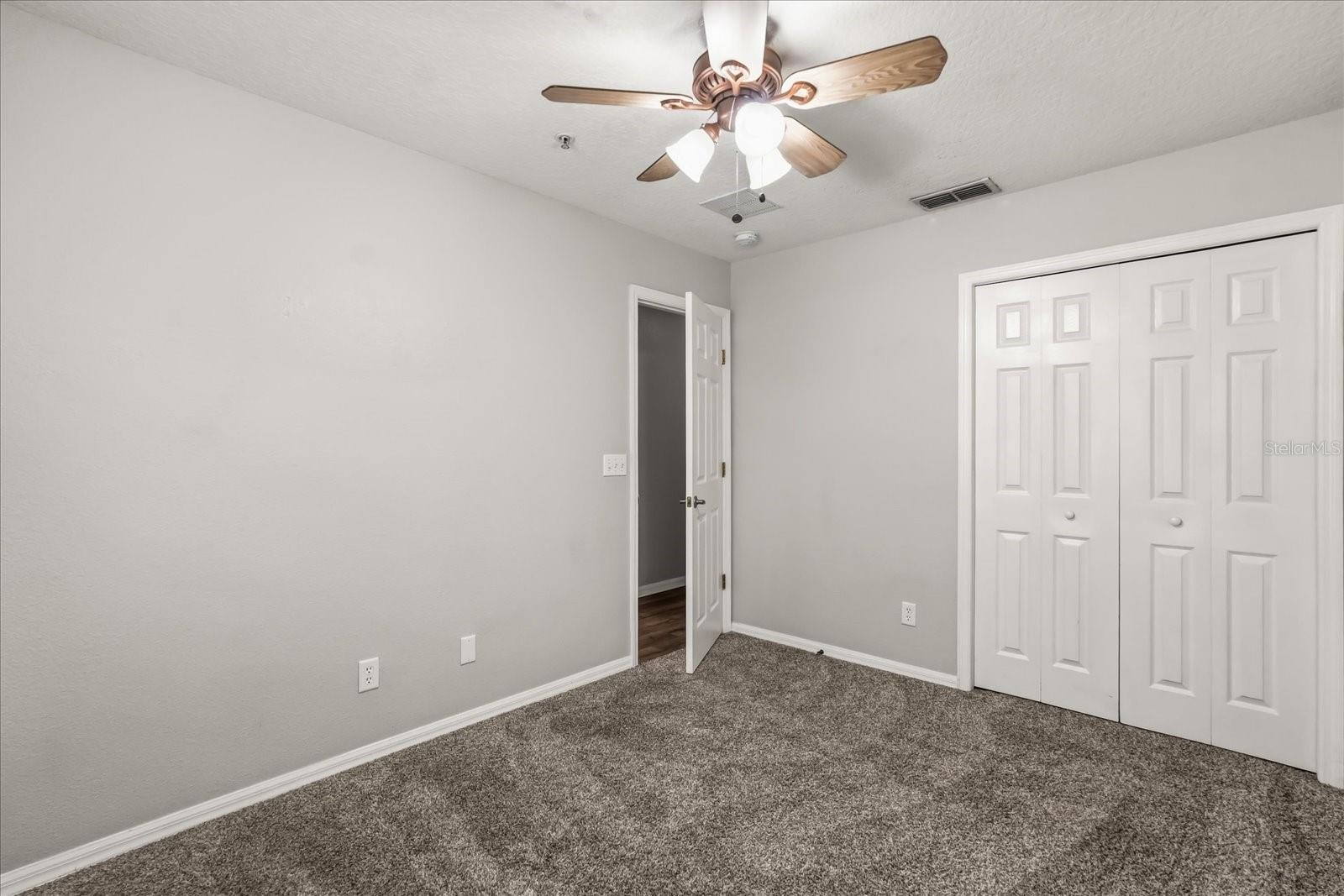 Image 16 of 32 For 13536 Tea Rose Way 119