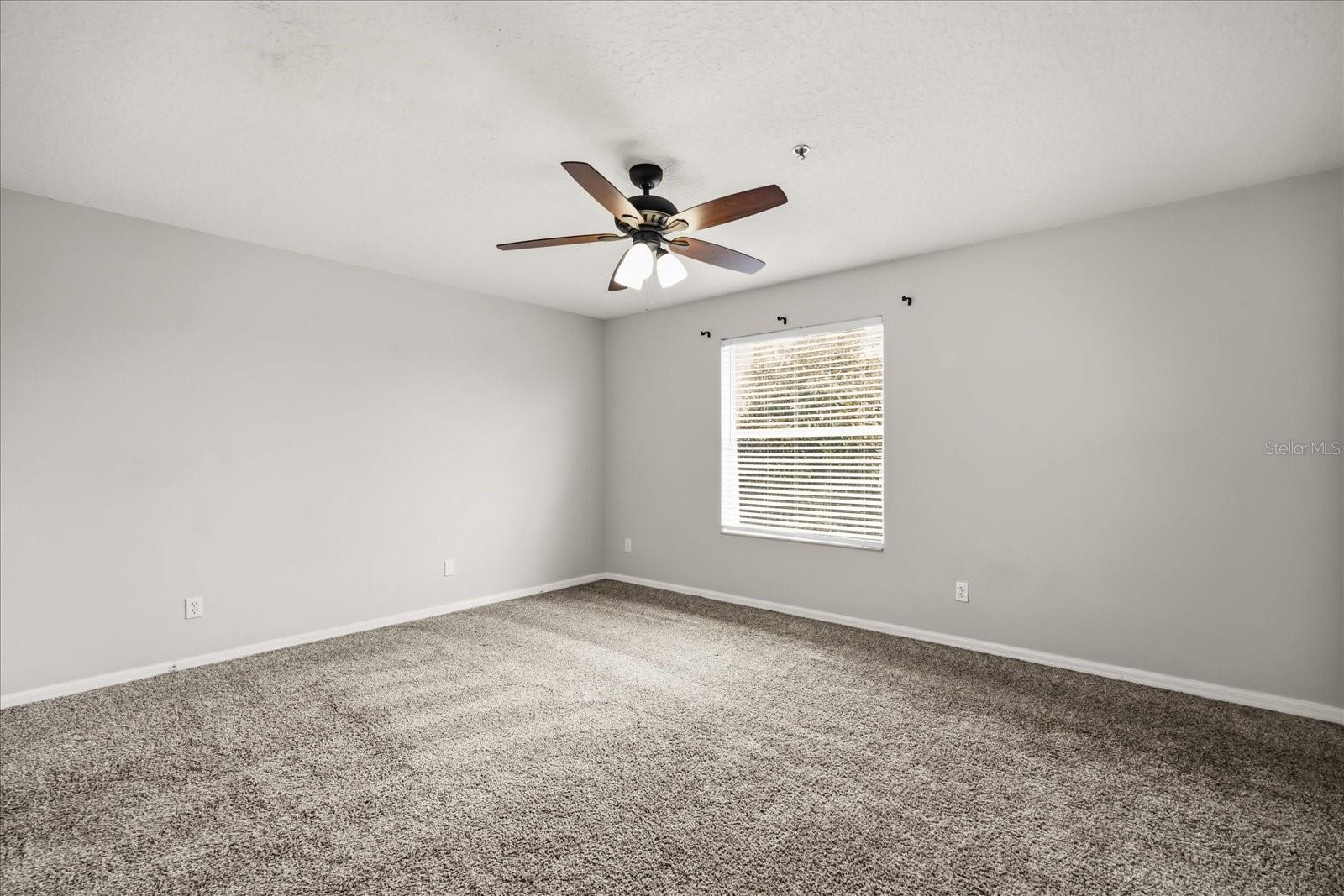 Image 19 of 32 For 13536 Tea Rose Way 119