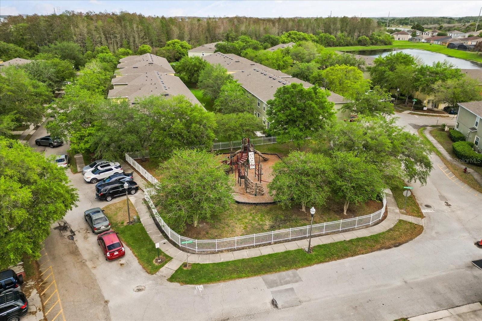 Image 30 of 32 For 13536 Tea Rose Way 119