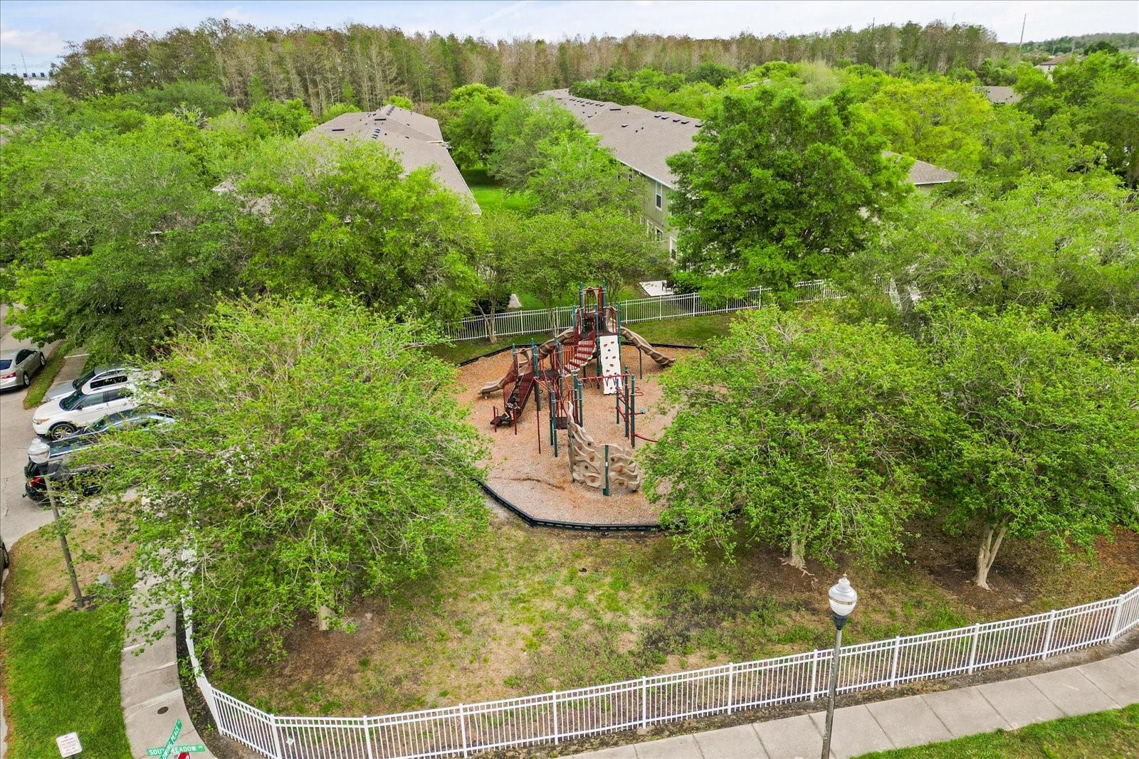 Image 31 of 32 For 13536 Tea Rose Way 119