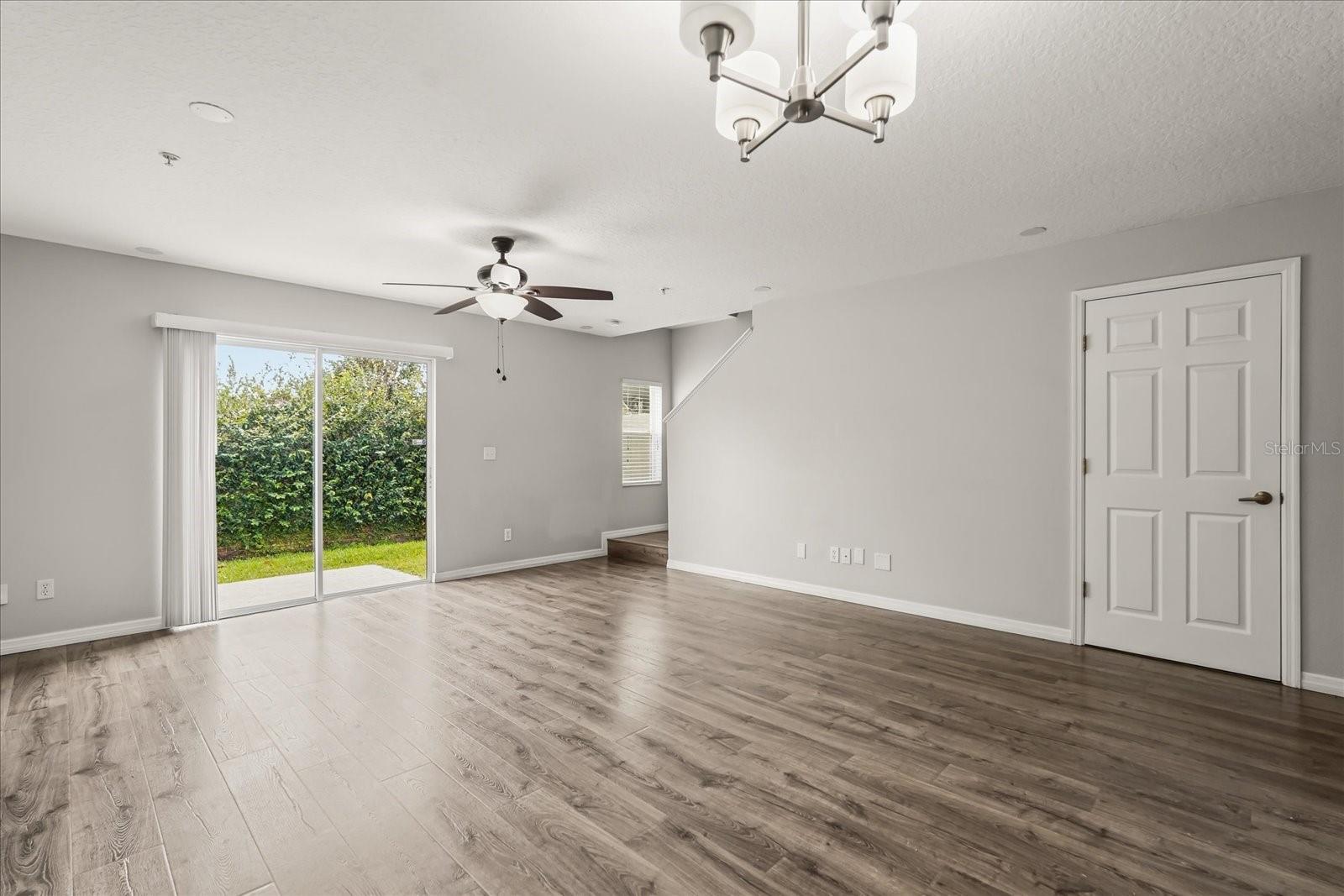 Image 8 of 32 For 13536 Tea Rose Way 119