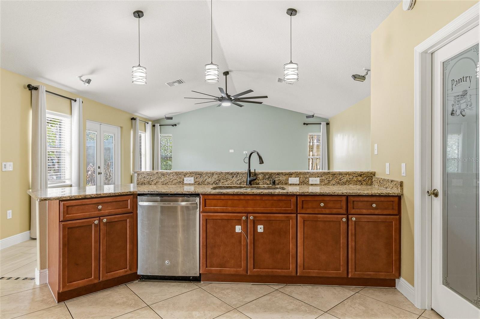 Image 17 of 50 For 4821 Falcon Boulevard