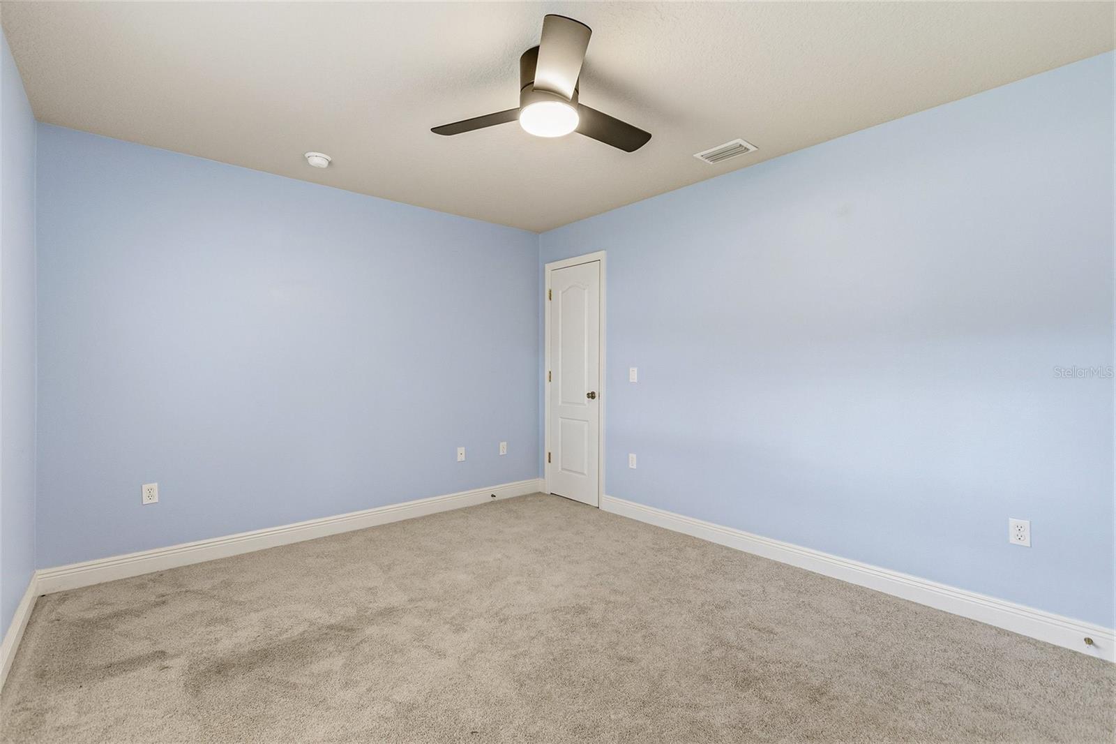 Image 29 of 50 For 4821 Falcon Boulevard