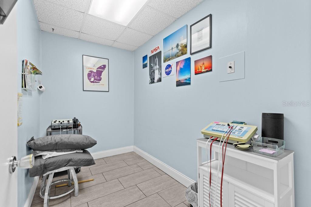 Image 16 of 27 For 111 Fiske Boulevard