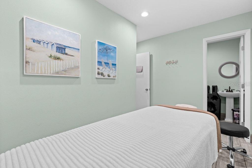 Image 19 of 27 For 111 Fiske Boulevard