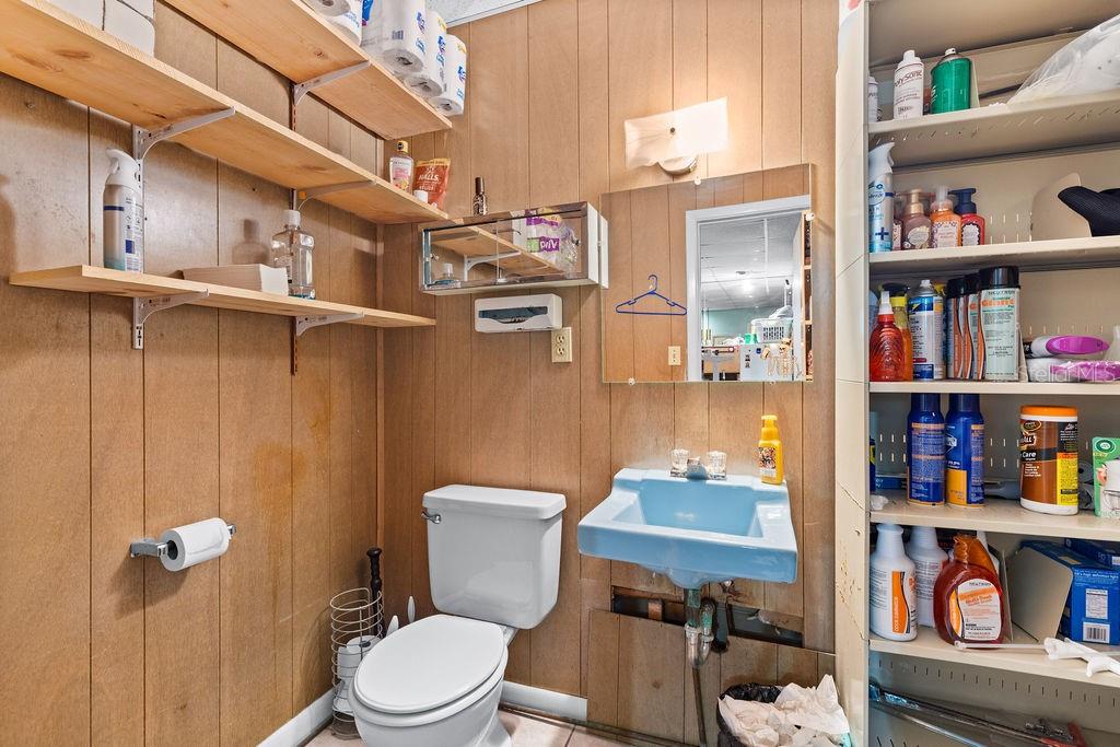 Image 9 of 27 For 111 Fiske Boulevard