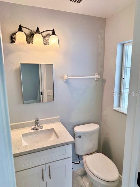 Image 19 of 44 For 1337 Lake Asher Circle