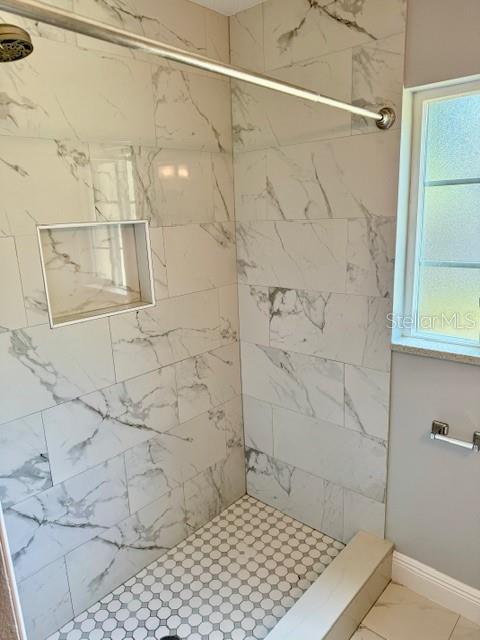 Image 27 of 44 For 1337 Lake Asher Circle