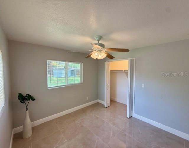 Image 29 of 44 For 1337 Lake Asher Circle