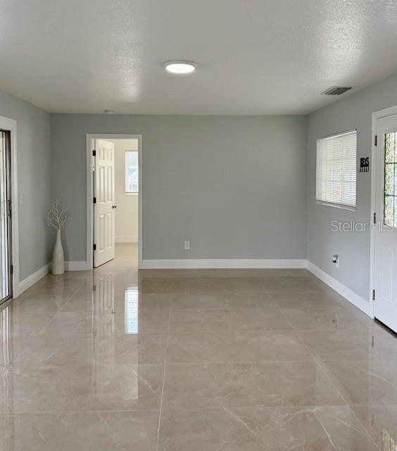 Image 32 of 44 For 1337 Lake Asher Circle