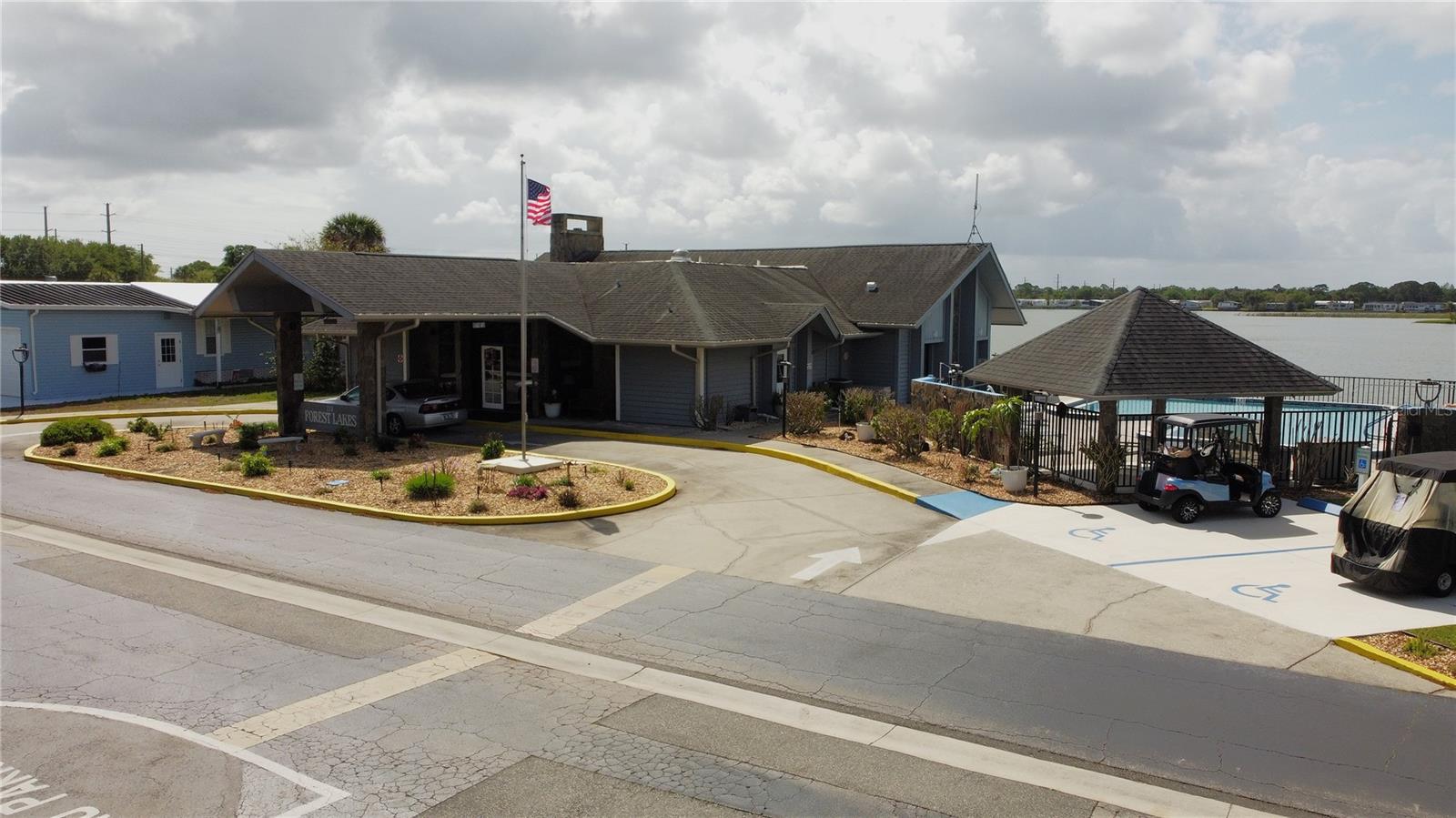 Image 15 of 18 For 3906 Chinaberry Place