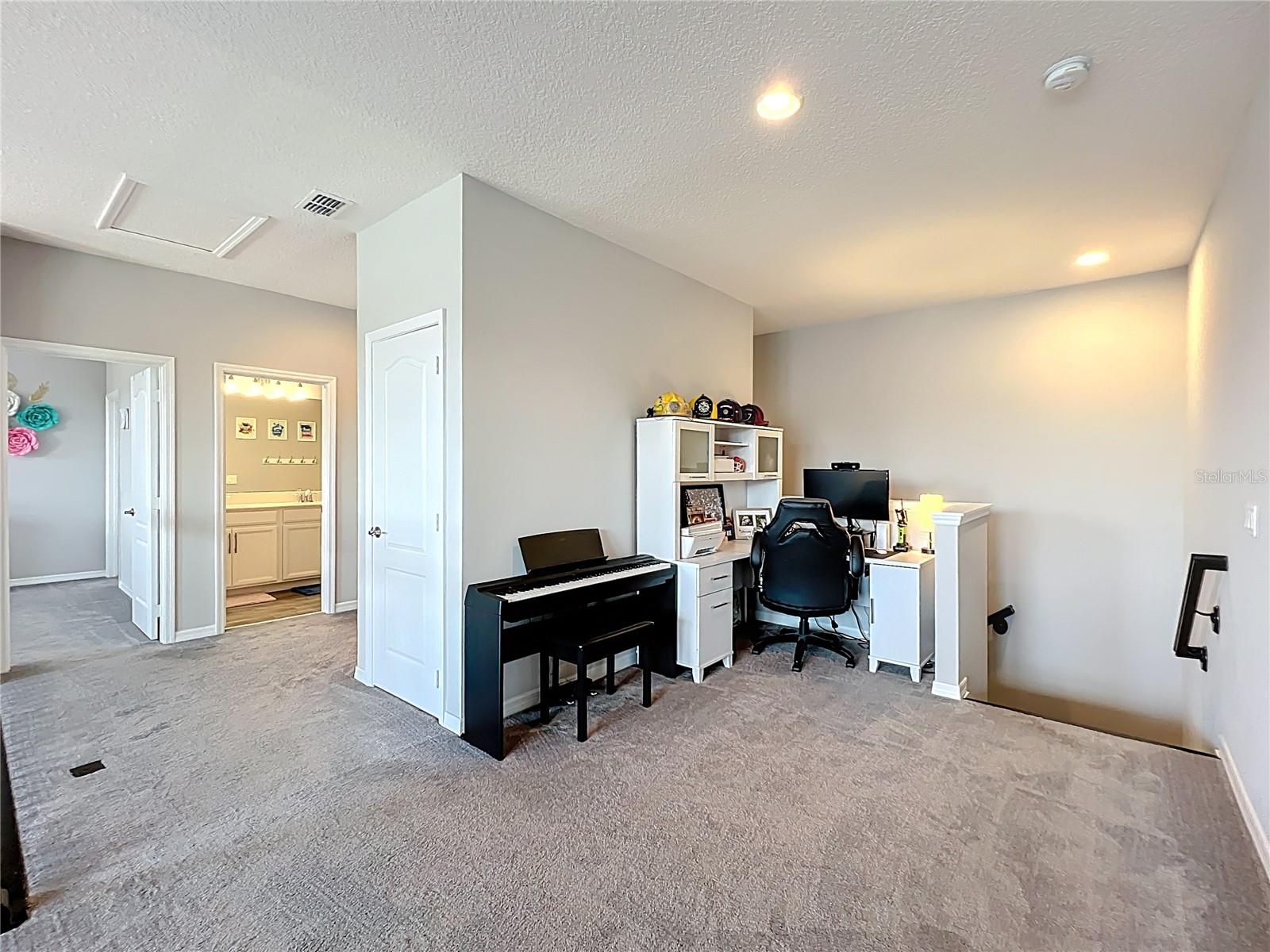 Image 43 of 92 For 2676 Estuary Loop