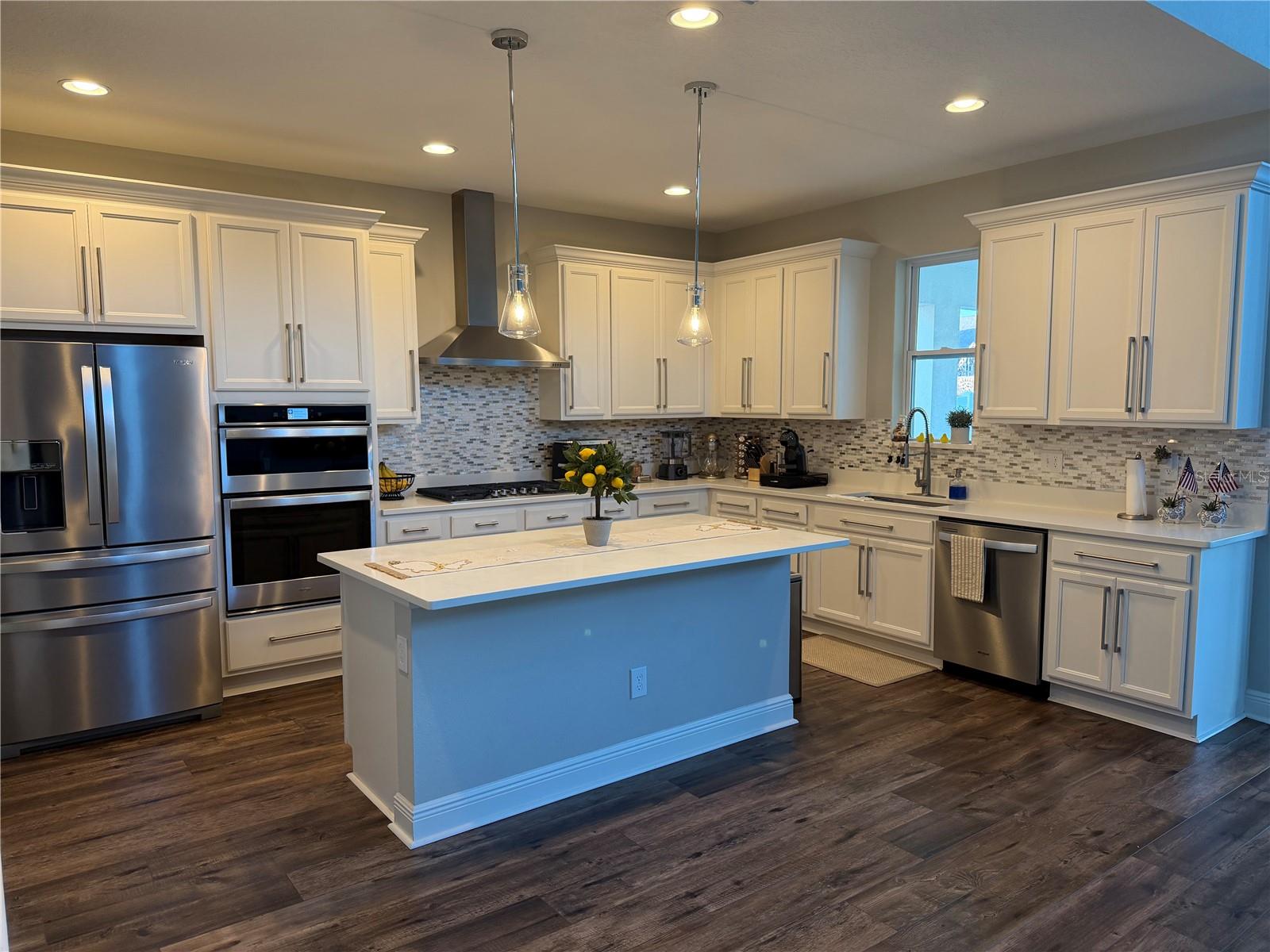 Image 15 of 66 For 6154 Hamlin Reserve Boulevard