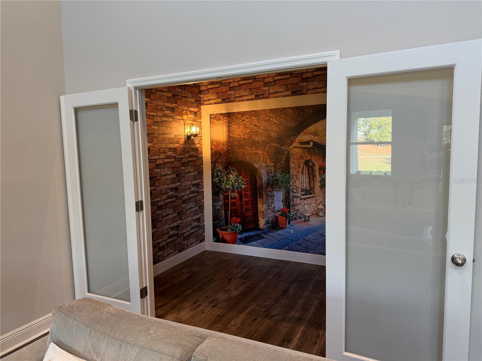 Image 26 of 66 For 6154 Hamlin Reserve Boulevard