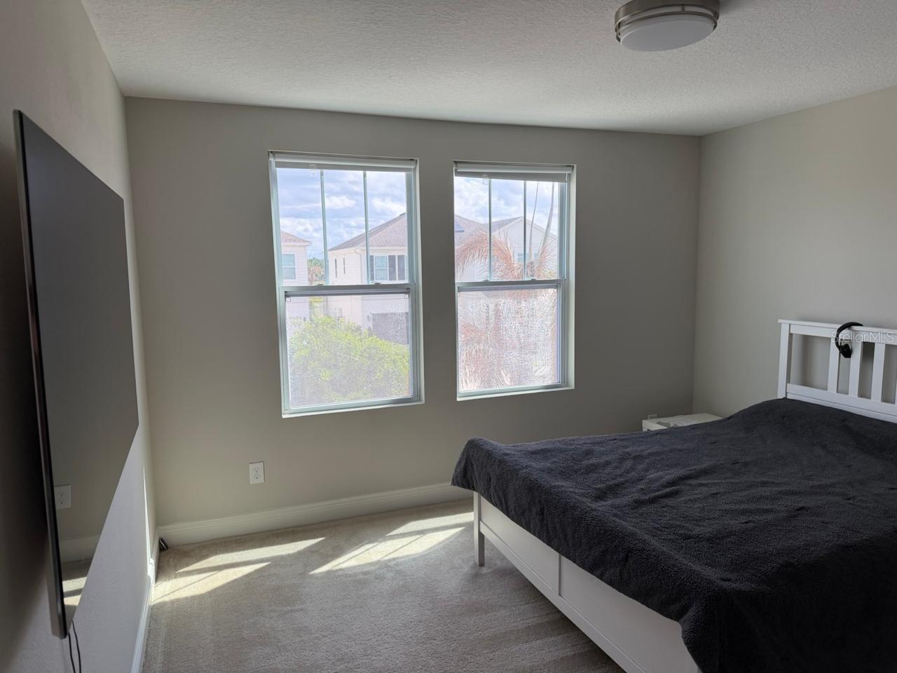 Image 42 of 66 For 6154 Hamlin Reserve Boulevard