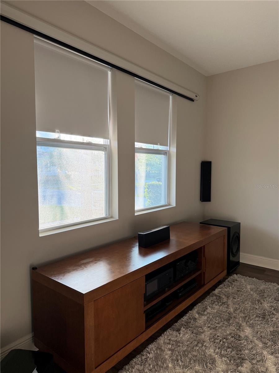 Image 8 of 66 For 6154 Hamlin Reserve Boulevard