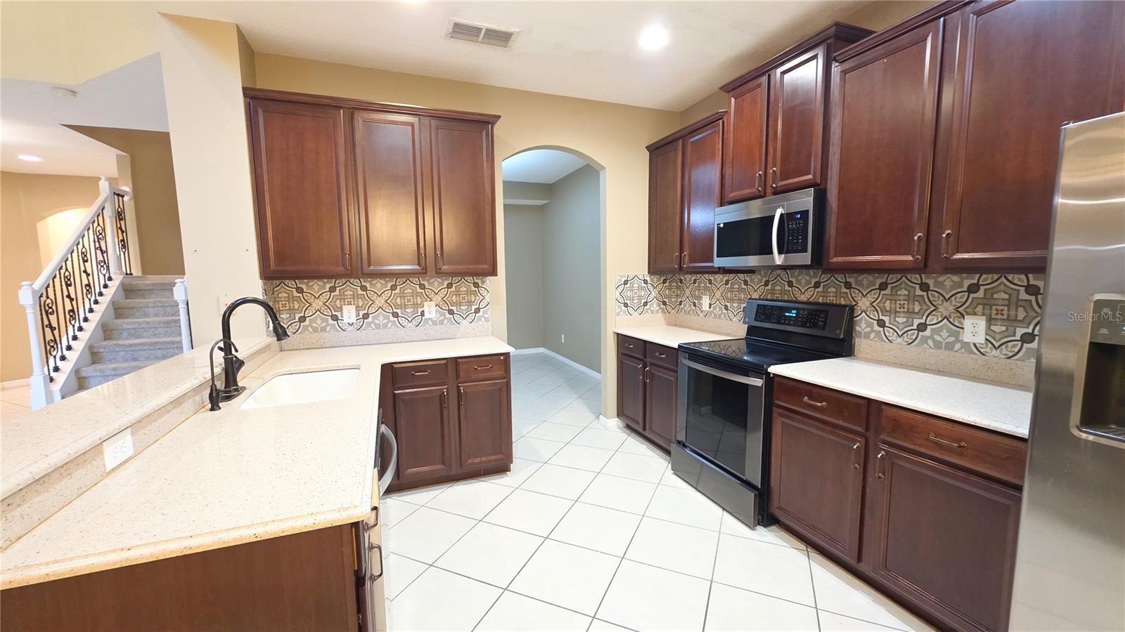 Image 14 of 58 For 1116 Limestone Run