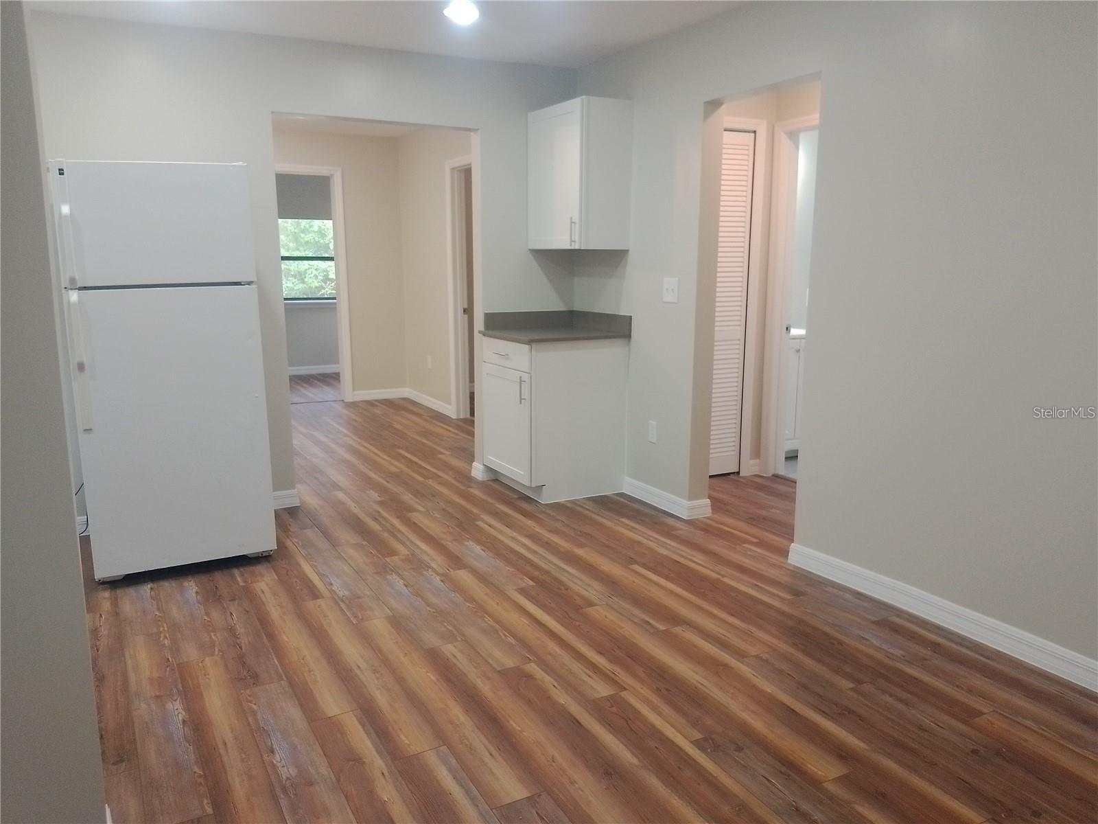 Image 7 of 21 For 19040 Ravenswood Road