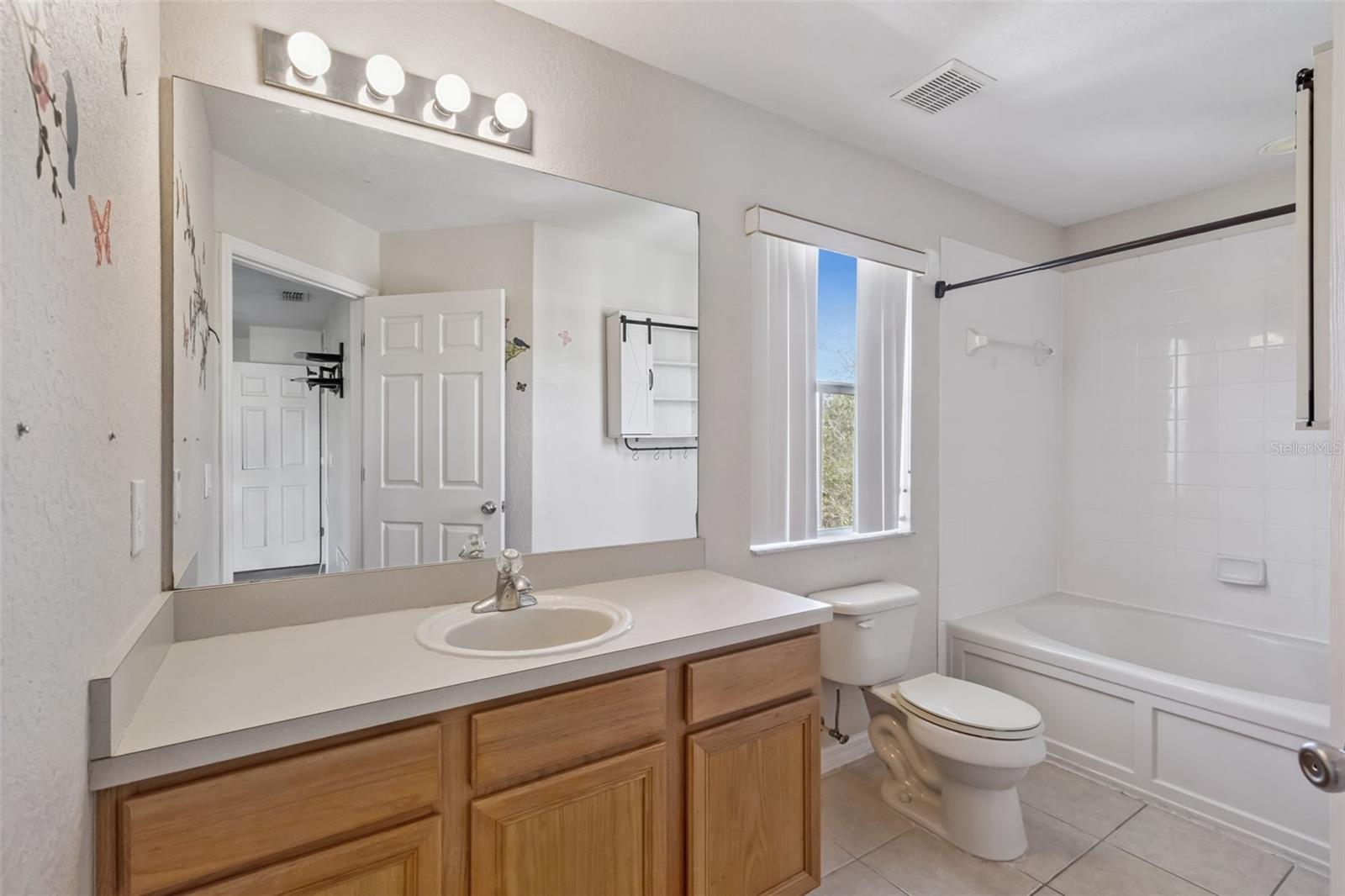 Image 16 of 20 For 114 Bergamo Drive