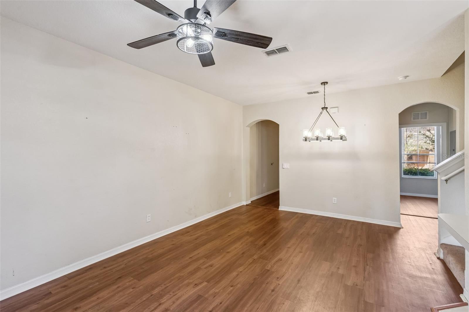 Image 4 of 20 For 114 Bergamo Drive