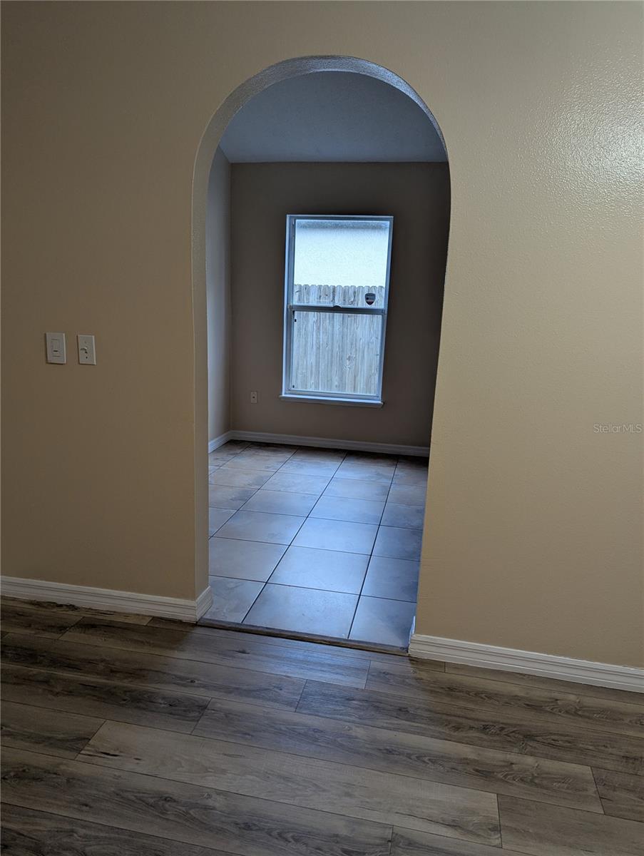 Image 18 of 26 For 10006 Dean Chase Boulevard