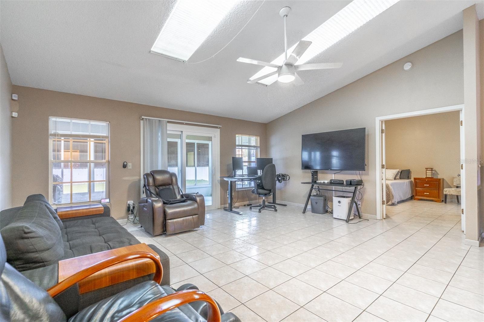 Image 15 of 42 For 11145 Cypress Leaf Drive